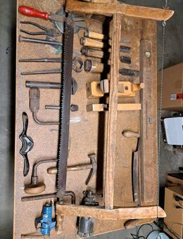 Antikes Werkzeug aus Holz, Metall - Ketsch