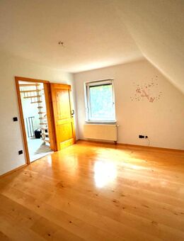 Idylisches Haus mit Eckgrundstück sucht neuen Wirkungskreis ! - Geretsried