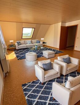 Renovierte 5-Zimmer Wohnung auf zwei Etagen - Gemünden (Felda)