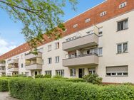 Vermietete helle Zweizimmer-Wohnung mit Balkon als Kapitalanlage - Berlin