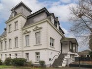 Modernisierte Villa in Innenstadtnähe von Holzminden! Wohnen und Arbeiten auf über 500 m² - Holzminden