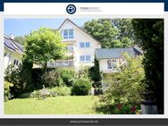 Idyllisches Zweifamilienhaus am Ortsrand von Sinzheim mit Panoramablick und Gartenparadies - Sinzheim