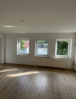 Entspannen auf dem Balkon mit 3-Zimmern in ruhiger Lage - Menden (Sauerland)