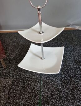 Etagere - weiß - kaum genutzt - Büdingen