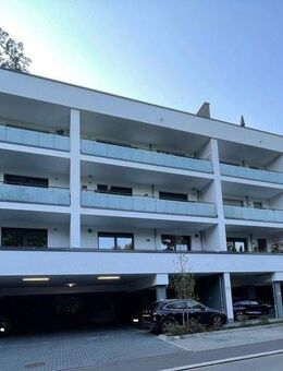 Stadtnah und direkt an der Lahn: Moderne 1 Zimmer-Wohnung mit Balkon in Marburg, Wehrdaer Weg 42g - Marburg