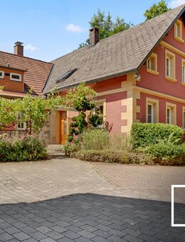 Bauernhaus mit Traumgrundstück! Gepflegtes Gewerbe- und Wohnanwesen mit großen Nebengebäuden - Weidenberg