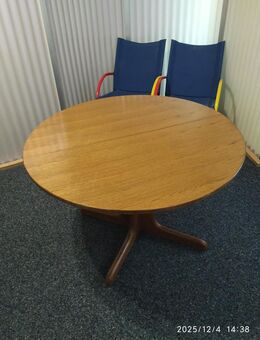 runder stabiler ausziehbarer Holztisch Esstisch - Fulda Zentrum