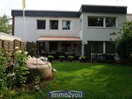 Zweifamilienhaus mit großem Keller + schönem Gartenanteil, inkl. großen Garagen. Für Kapitalanleger! - Gelsenkirchen