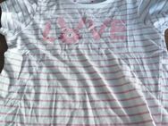 Gestreiftes Shirt mit Aufdruck Love - Gr. 122 - Primark - Pirmasens