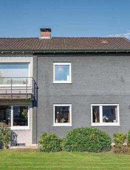 Familienfreundliches Haus mit Terrasse und Balkon in Holzwickede - Holzwickede
