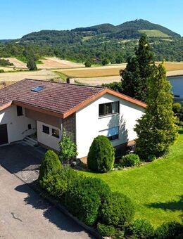 TRAUMHAUS MIT GROSSEM GARTEN - Dettingen (Teck)