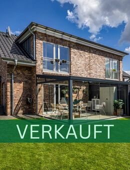 Verkauft - Stilvolle Doppelhaushälfte mit Erdwärme, Wallbox und Sommergarten - Oldenburg