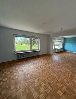 Große 3 Zimmer mit Blick ins Büro in Bönnigstedt - Bönningstedt