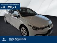 VW Golf, 1.5 VIII Life eTSI Spurw, Jahr 2020 - Böblingen