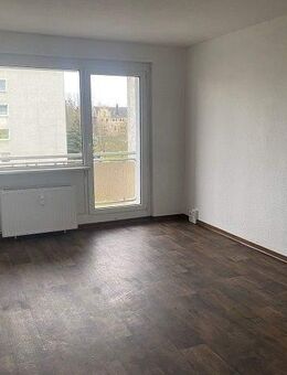 Familienfreundliche Wohnung mit Balkon! - Oschersleben (Bode)