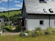 Nette Nachbarn sind schon da... - Neuhausen (Erzgebirge)