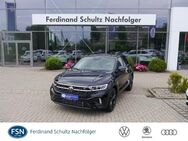 VW T-Roc, 1.5 l TSI R-Line, Jahr 2022 - Rostock