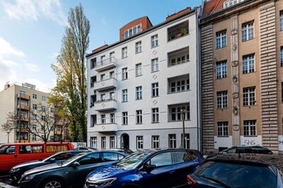 Investieren in Gründerzeit: 1-Zimmer-Apartment in Friedrichshain + solide vermietet + PROVISIONSFREI