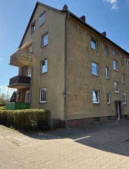 Kleine Eigentumswohnung mit Balkon, Stellplatz, Gartenanteil und eigener Gastherme in Helmstedt - Helmstedt
