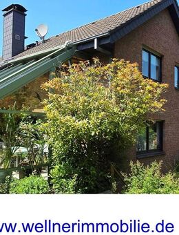 IN FAMILIENFREUNDLICHER, ZENTRUMSNAHER LAGE! Solides Wohnhaus mit Einliegerwohnung und Doppelgarage in Bad Essen - Bad Essen