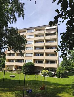 Erlenstegen: sonnige 3-Zimmer Wohnung, zentral und ruhig gelegen in gepflegtem Umfeld - Nürnberg