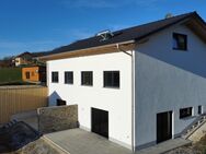 Haus (Doppelhaushälfte) Neubau mit Garten und Carport - Wegscheid