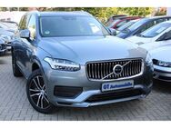 Volvo XC90 B5 AWD MomentumPro/7Sitze/360°/AHK/LED/DAB - Düsseldorf