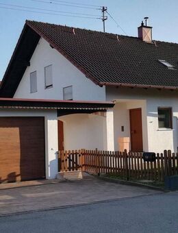 Teilungsversteigerung: gepflegtes Einfamilienhaus mit großem Grundstück in 89290 Buch - Buch (Bayern)