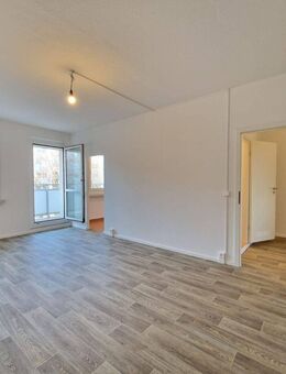 Perfekt für die WG oder die Familie! Wir renovieren 3-Zimmer-Wohnung mit Weitblick! - Dresden
