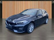 BMW 118, i Sport Line Prof HiFi, Jahr 2023 - Dresden