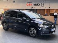 VW Touran 2.0TDI DSG Highline Panorama LED ACC - Cadolzburg