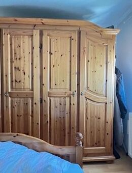 Schlafzimmerschrank - Remseck (Neckar)