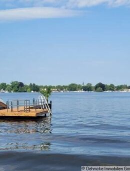 Wassergrundstück in Berlin-Köpenick, traumhafter Seeblick - mit repräsentativer Zweifamilienvilla - Berlin
