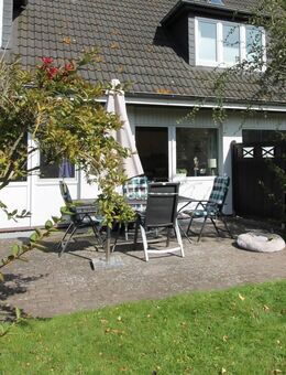 Strandnah, ruhig und gemütlich: Gepflegte Zweizimmer-Ferienwohnung - Nieblum