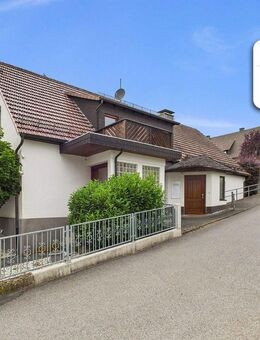 SCHADE IMMOBILIEN - Das flexible Raumwunder in Holthausen! Wohnen oder Wohnen und Arbeiten. - Plettenberg