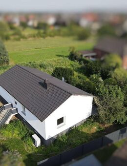 Massivhaus Bungalow in ruhiger Sackgassenlage - Wärmepumpe, neue Fassade, Energiekennwert A - Vechelde