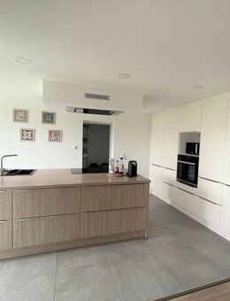 "Haus" im 3- Familienhaus! Großzügige Familienwohnung im EG - Ellwangen (Jagst)