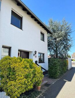 Familienfreundliches Haus mit Balkon und Terrasse in Pfungstadt - Pfungstadt