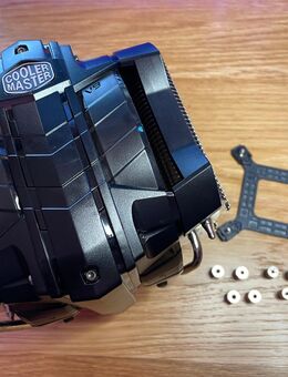 Cooler Master V8 GTS CPU-Kühler – Top Zustand - Celle