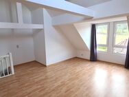 Ausgefallene Galerie-Wohnung in Taunusstein-Neuhof - Taunusstein