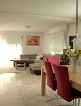 Wohnen und Vermieten: Einfamilienhaus mit Einliegerwohnung in Reutlingen-Bronnweiler - Reutlingen