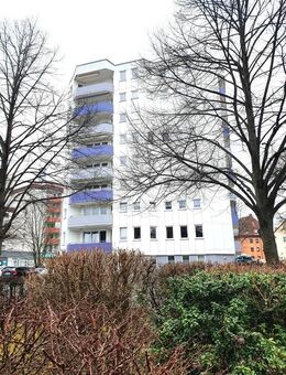 Helle 3 Zimmerwohnung mit Balkon und Tiefgaragenstellplatz zentrumsnah in Bayreuth - Bayreuth