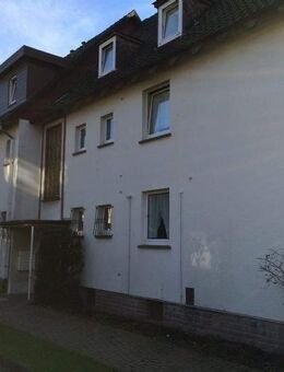 Renovierte 3-Zimmer-Wohnung inkl. Einbauküche und schönem Balkon in ruhiger Lage! - Bad Pyrmont