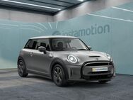 MINI Cooper S, E, Jahr 2021 - München