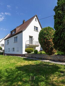 Wohntraum mit Potenzial: Freistehendes Haus in begehrter Lage mit sonnigem Garten! - Nürtingen
