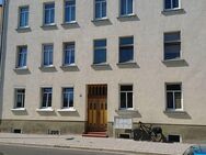 sonnige & gepflegte 2 Zi. Wohg. mit Wannebad & EBK in Altstadtnähe von Stralsund - Stralsund