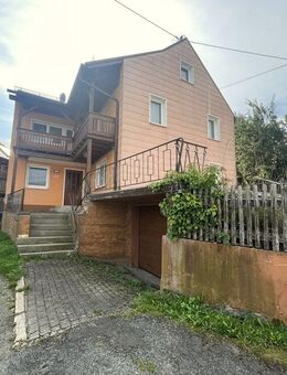 Wohnhaus in Schauenstein mit Charme und großer Scheune - Schauenstein