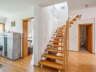 Traumhafte 4-Zimmer-Maisonette-Wohnung mit Loggia im Bärenpark Villingen-Schwenningen - Villingen-Schwenningen