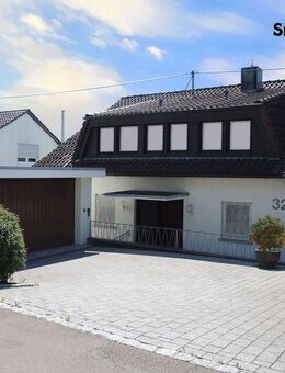 SOFORT FREI! Exklusives Einfamilienhaus, Grundst. ca. 788 m², Wohnfl. ca. 220 m², 73630 Remshalden-Hebsack! - Remshalden