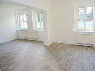 ** 2 Bäder ** 4 Zimmer Wohnung in Werdau zu vermieten ! - Werdau